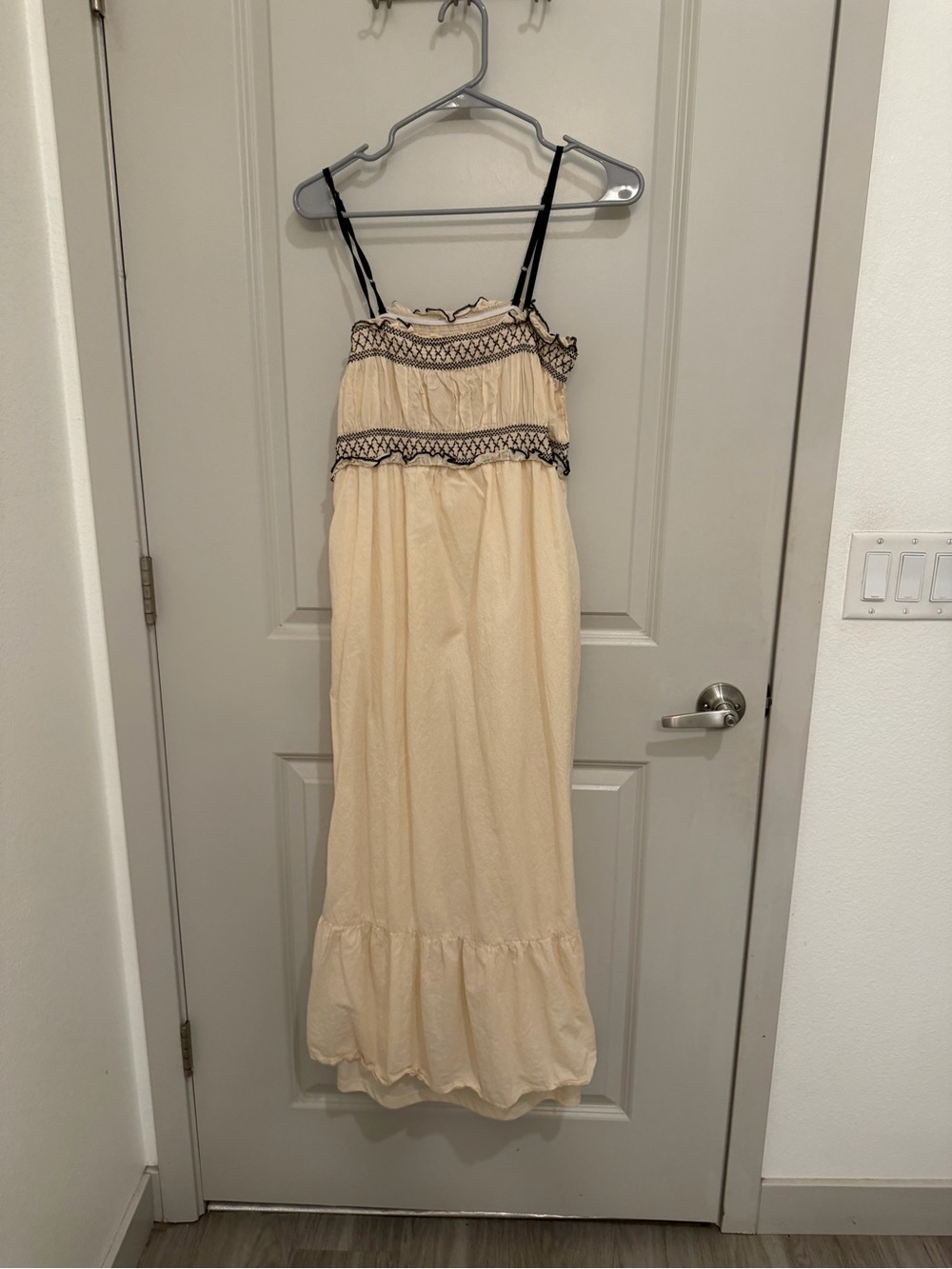 Cream Maxi Dress. Size Medium